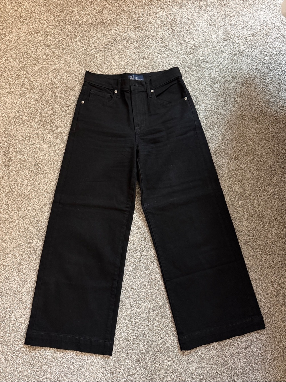 GAP Black Wide-Leg Women’s Jeans